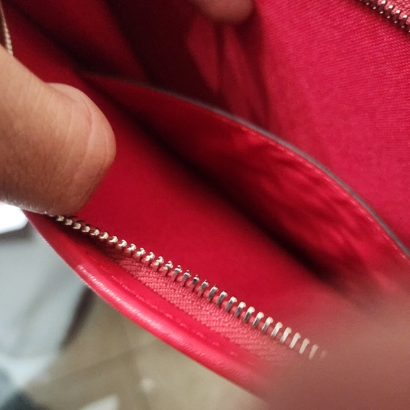 Suprime lv clutch - Picture 3 of 8